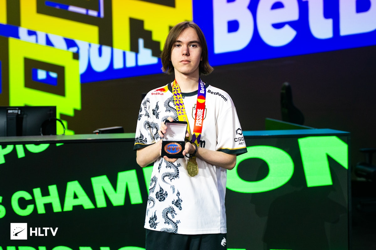 LJL日本赛区的Sengoku_Gaming战队官宣了前C9战队功勋教练Reapered加入的消息